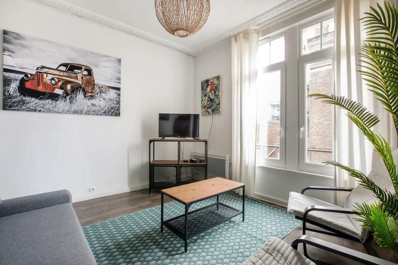 Cosy Appartement Proche Gares Lille 0*,  Franciaország