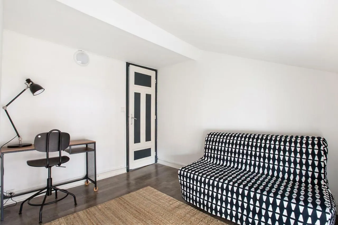 Cosy Appartement Proche Gares Lille 0*,